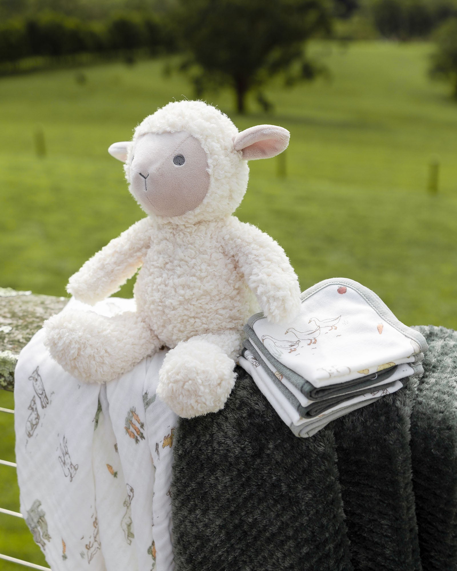 Little Linen Boxed Gift Set Farmyard Lamb Lifestyle